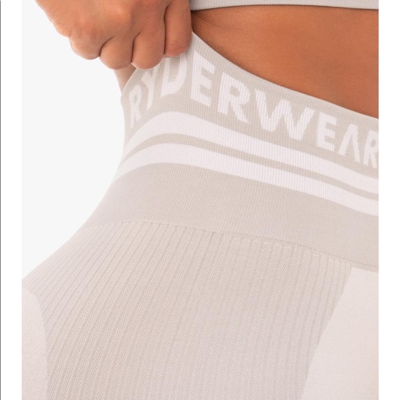 NWT grey Ryderwear leggings straight from 🇦🇺 - Picture 4 of 8